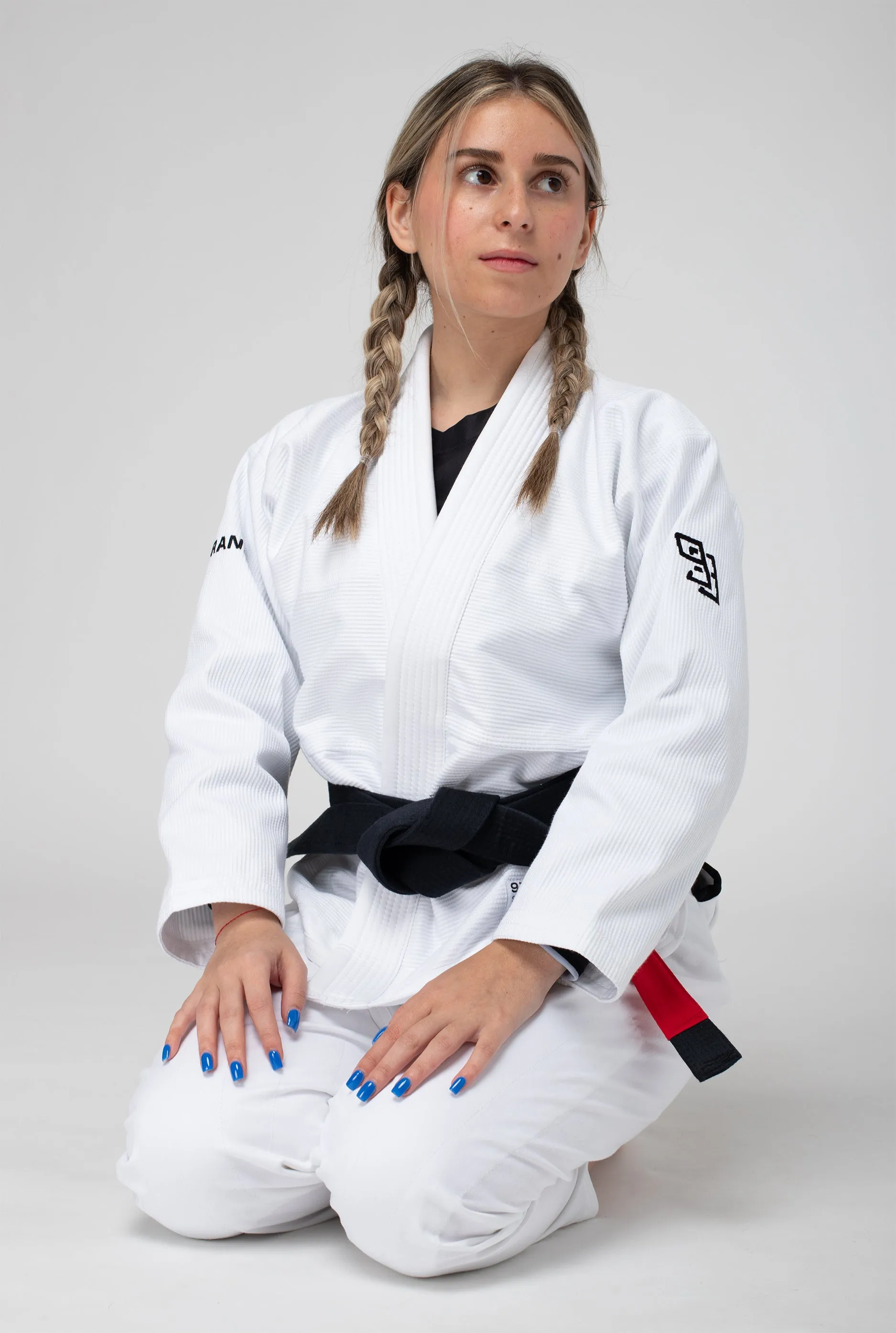 HOOKS CLASSIC Women's Jiu Jitsu Gi - White (WHOLESALE)